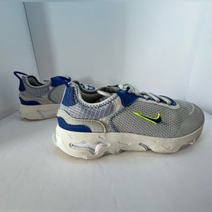 Nike RT Live CW1622-004 Little Kids Size 5.5y